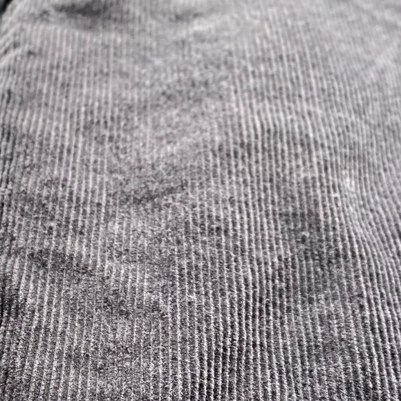 Croft & Barrow Grey Corduroy Mens Pants (32x32) - Picture 3 of 3